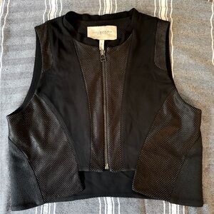 BCBG RUNWAY CROP VEST